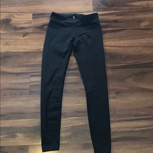 black ivivva leggings